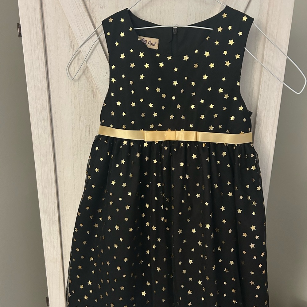 Black and Gold Stars Girls Dress Size 6 Purple Rose Formal Wedding Dress
